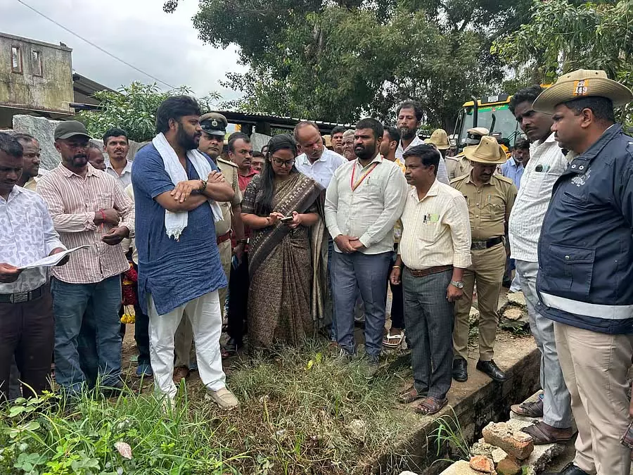 सड़क विस्तार; तुष्टिकरण की राजनीति नहीं: विधायक प्रदीप ईश्वर